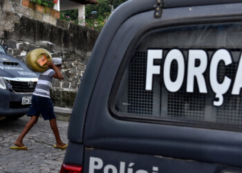 Data: 12/06/2018 - ES - Vitória - Com medo da violência, famílias deixam o Morro da Piedade, em Vitória - Editoria: Polícia - Foto: Fernando Madeira - NA